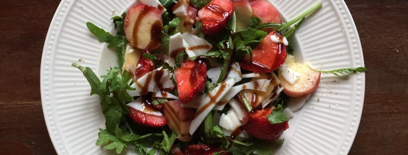 Samen Bourgondisch: Aardbei, wilde perzik & geitenkaas