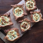 Mini quiches met kip en courgette