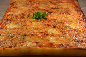 Pizza quattro formaggi