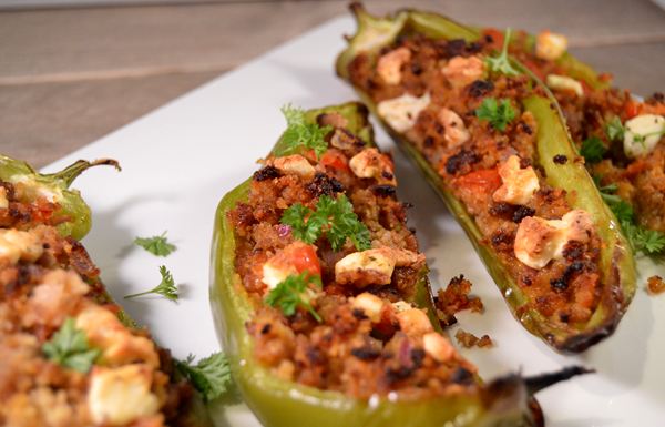 Gevulde paprika met gehakt, couscous en feta