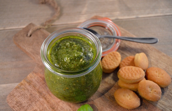 Zelfgemaakte pesto volgens Italiaans recept