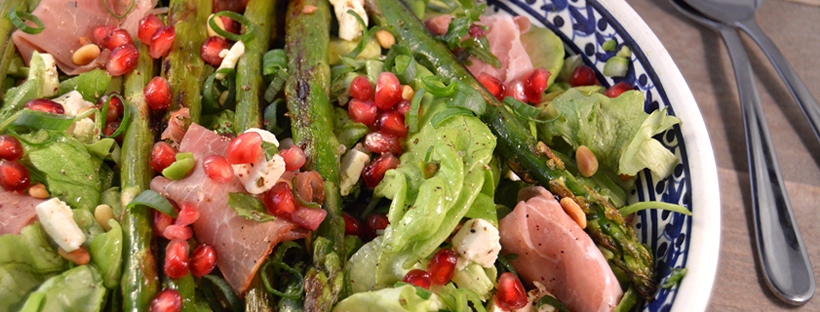 Salade met groene asperges en coburger ham
