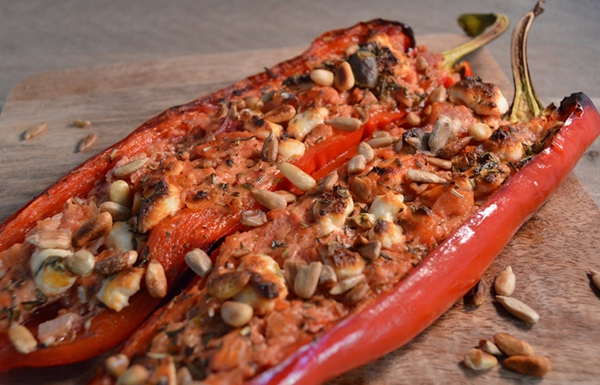 Bijgerecht: Paprika gevuld kruidenroomkaas