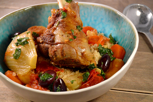 Tajine met abrikoos, lam en couscous