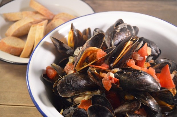 mossel recept: mosselen met witte wijn