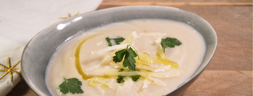 Bloemkoolsoep met truffel en Parmezaanse kaas