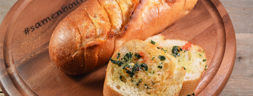 Stookbroodje kruidenboter uit de oven