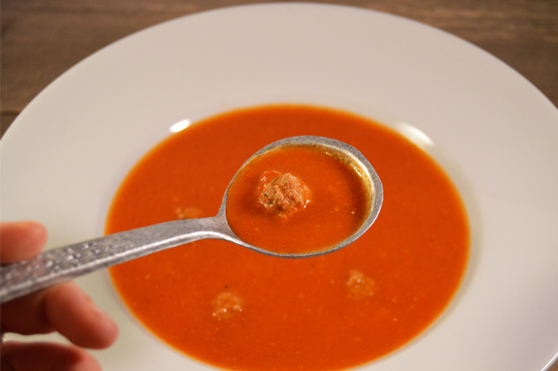 paprikasoep met ballen