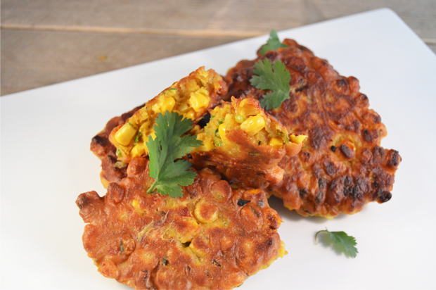 maiskoekjes met koriander en rode peper