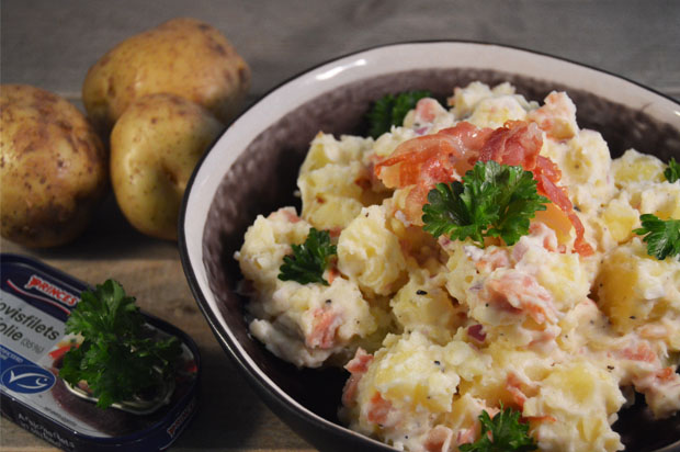 Aardappelsalade met pancetta en ansjovis