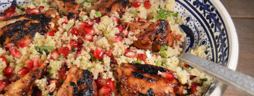Couscous met harissa kip en granaatappelpitjes